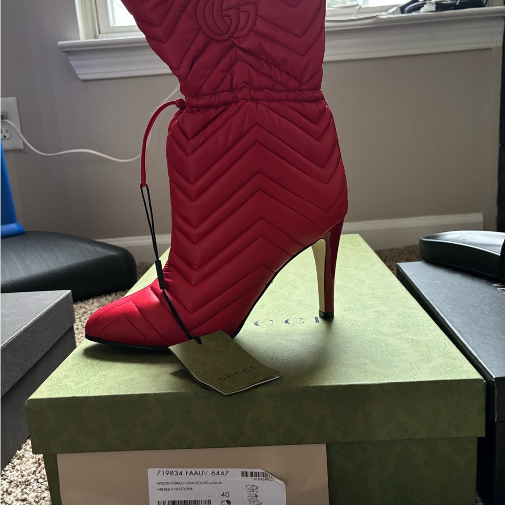 Gucci Red Quilted Heeled Boots - Picture 3 of 3